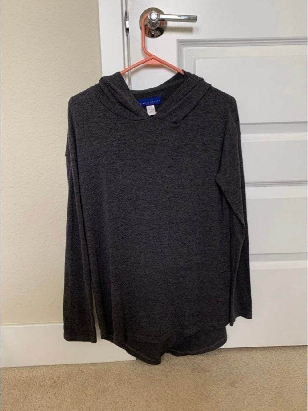 3 for $15! vintage simply styled gray hoodie
